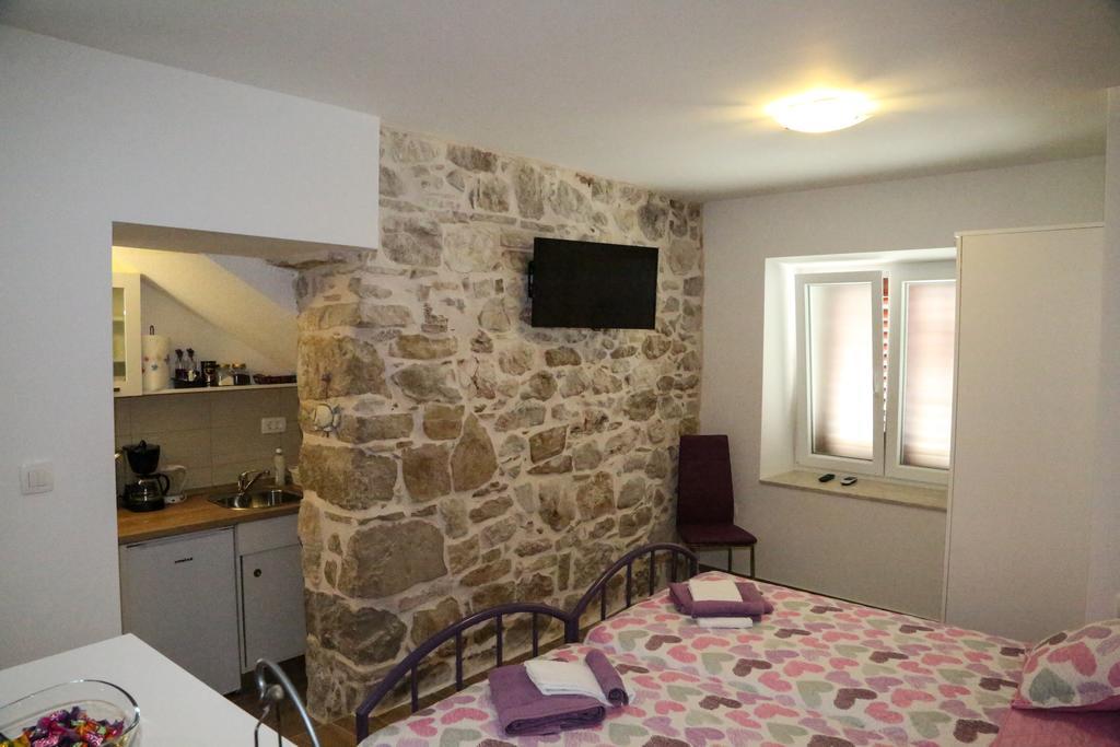 Apartments Seka Hvar Town Room photo